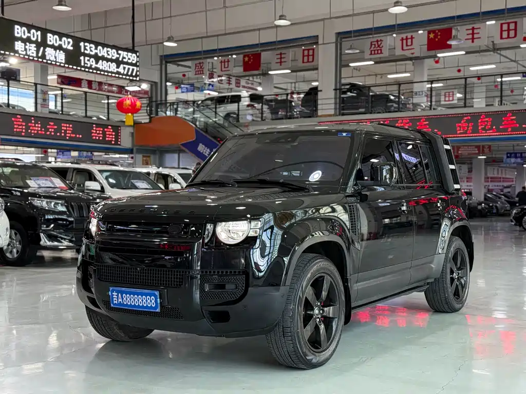 Land Rover Defender 2022