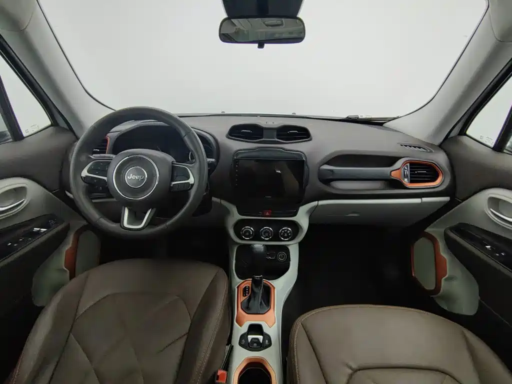 Jeep Renegade — миниатюра 5