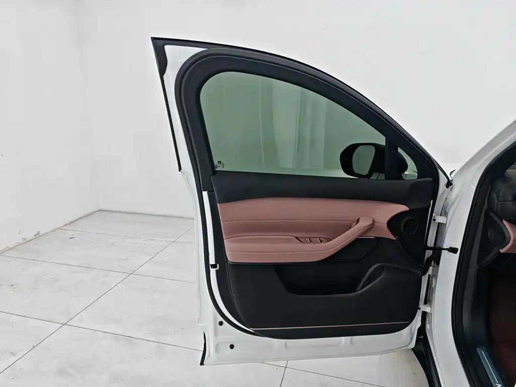NIO EC6 — миниатюра 9