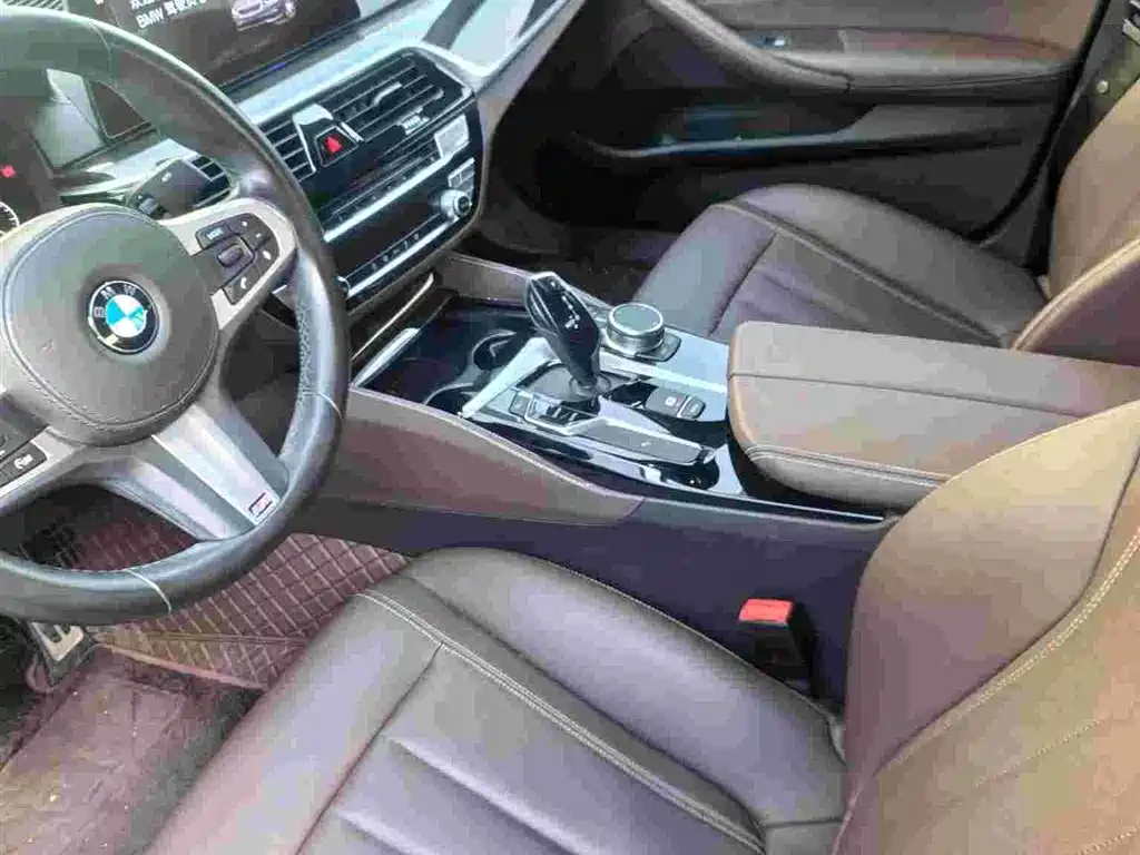 BMW 5 Series — миниатюра 4