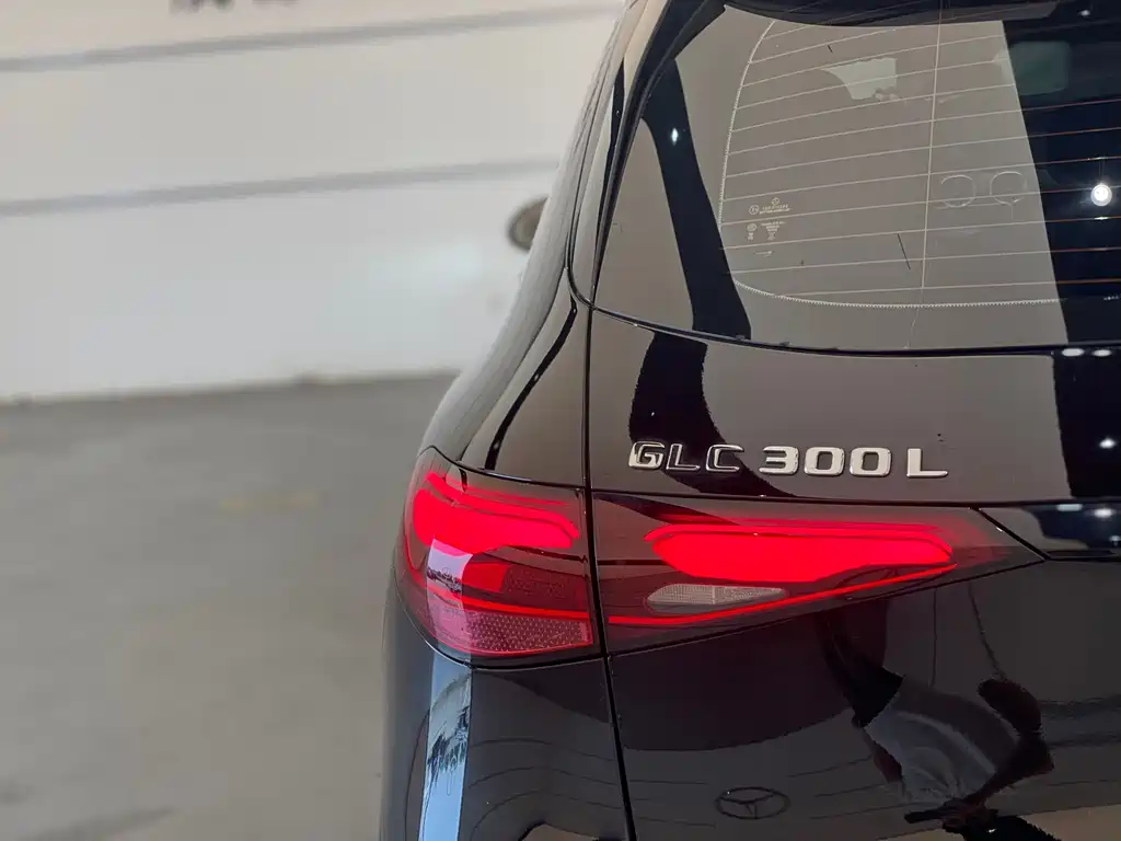 Mercedes-Benz GLC — миниатюра 14