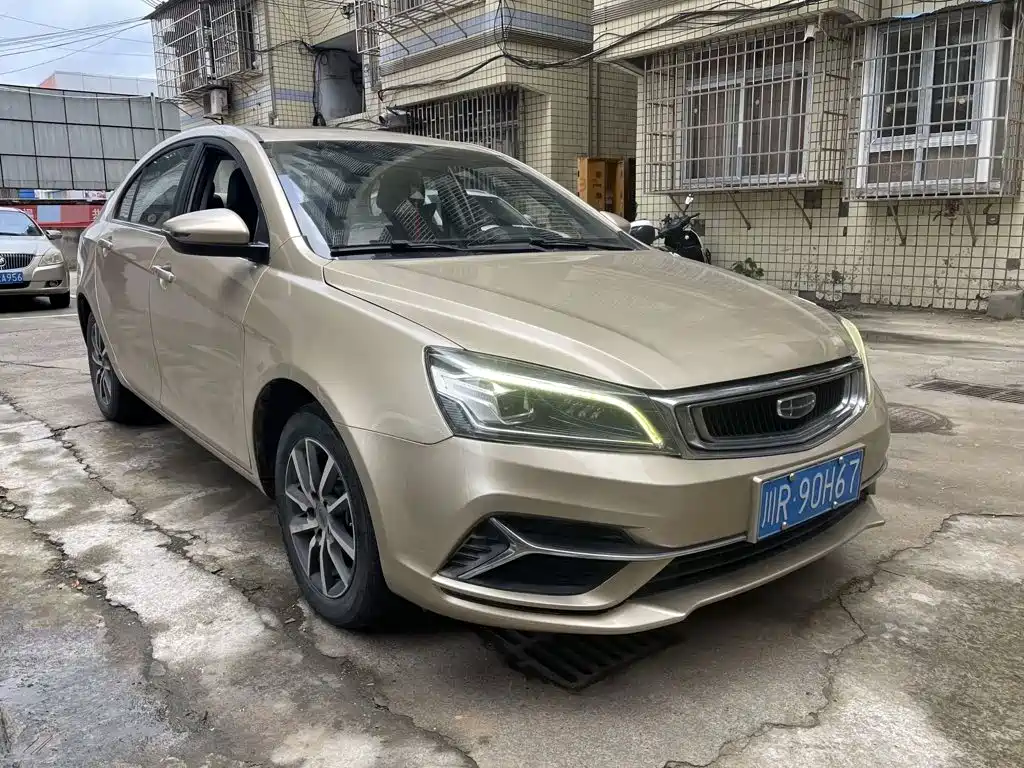 Geely Emgrand — миниатюра 7