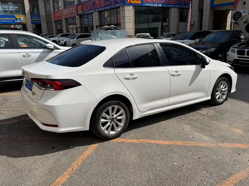 Toyota Corolla — миниатюра 6