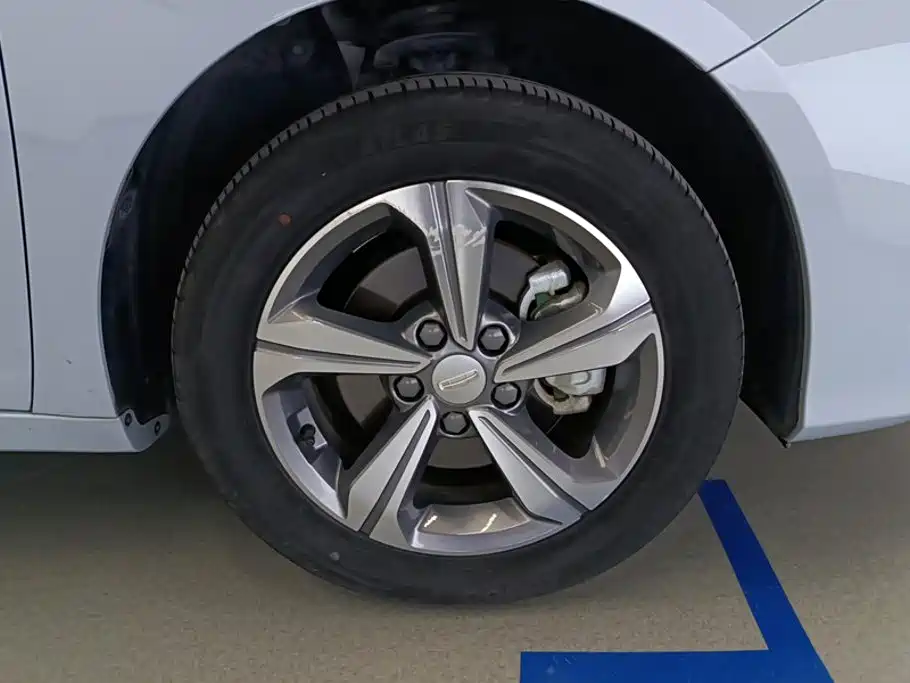 Geely L HiP — миниатюра 6
