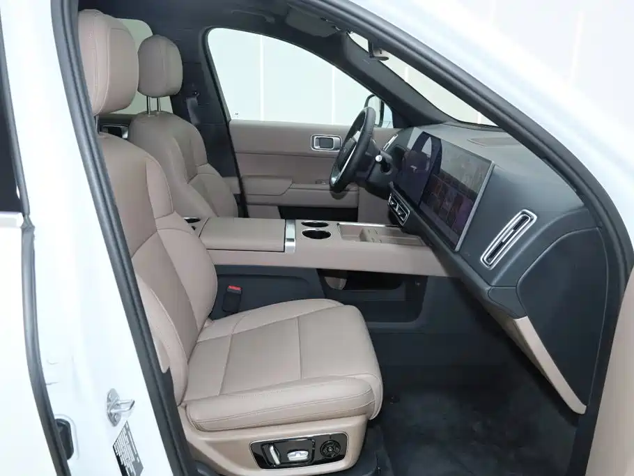 Li Auto Li L8 — миниатюра 7