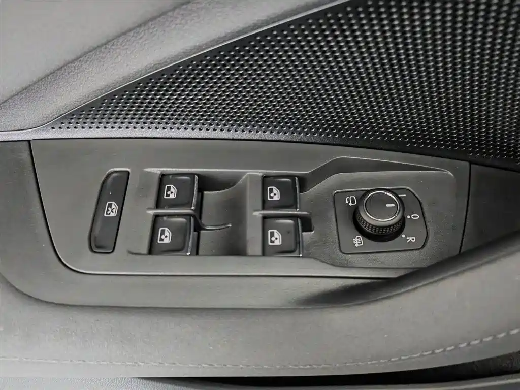 Volkswagen Tiguan L L 2026 PRO 380TSI R-Line