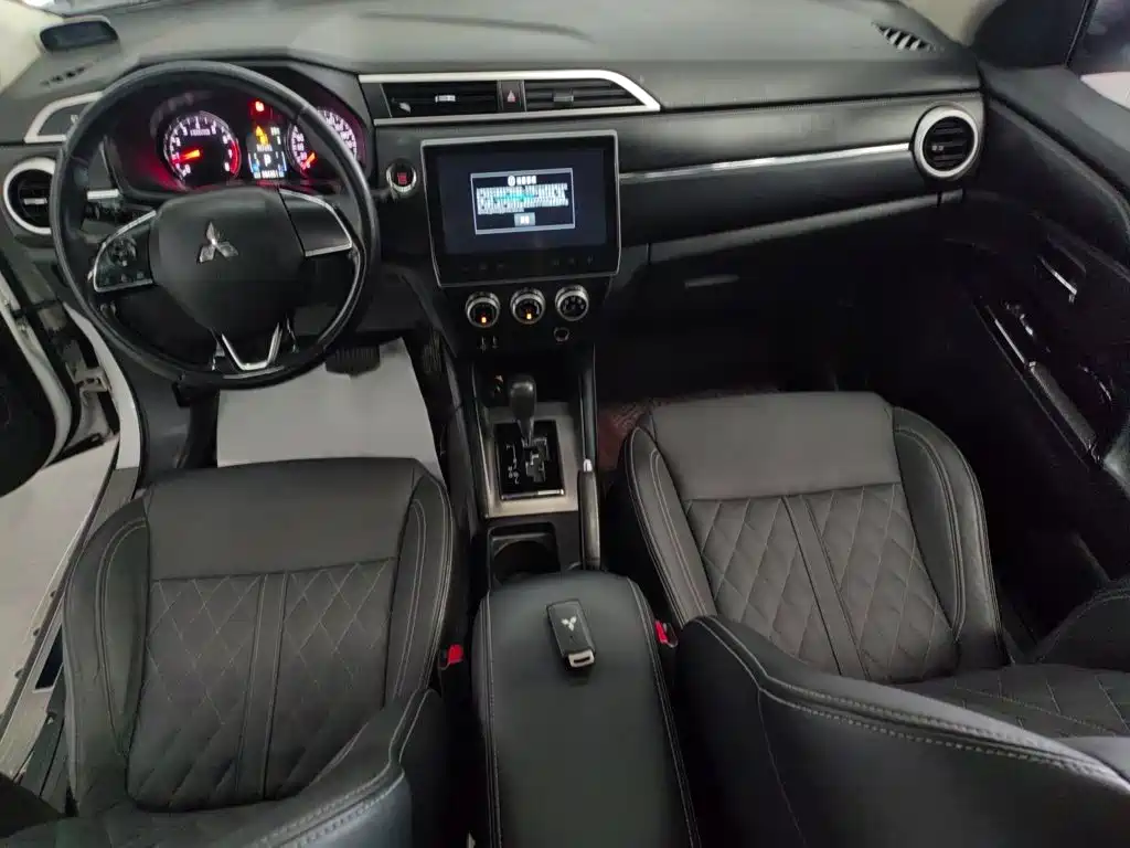 Mitsubishi ASX — миниатюра 14