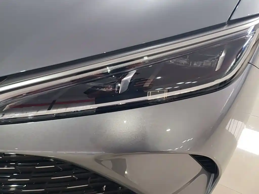 BYD L DM-i — миниатюра 24