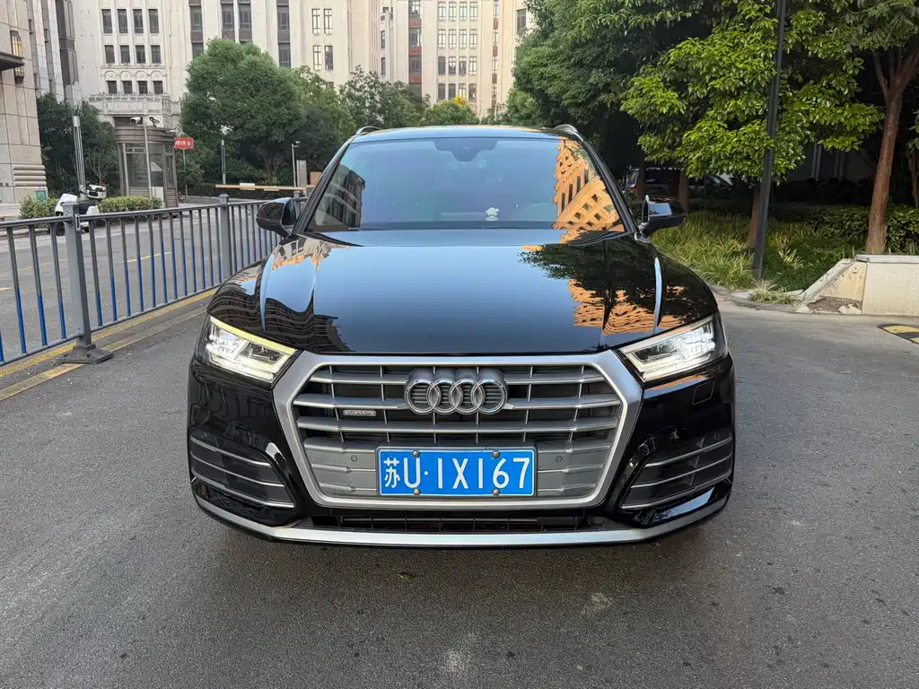 Audi Q5L — миниатюра 2