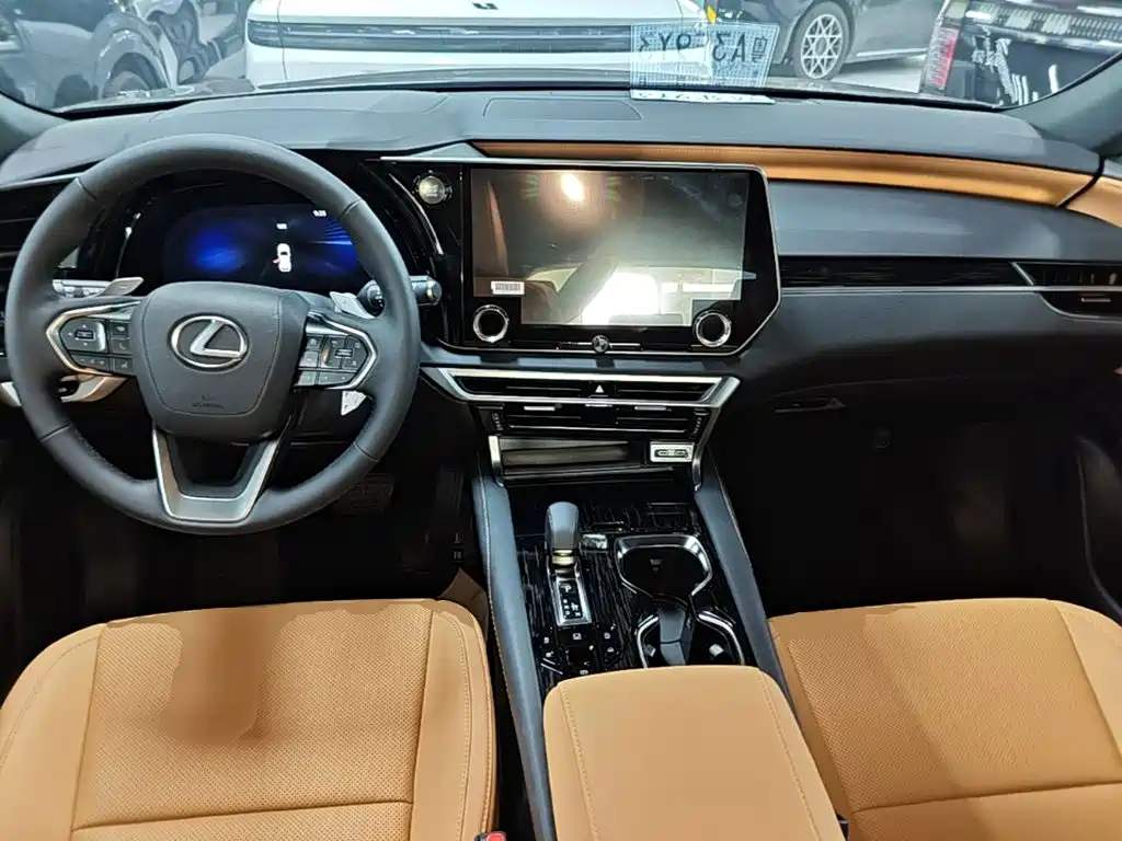 Lexus RX — миниатюра 10
