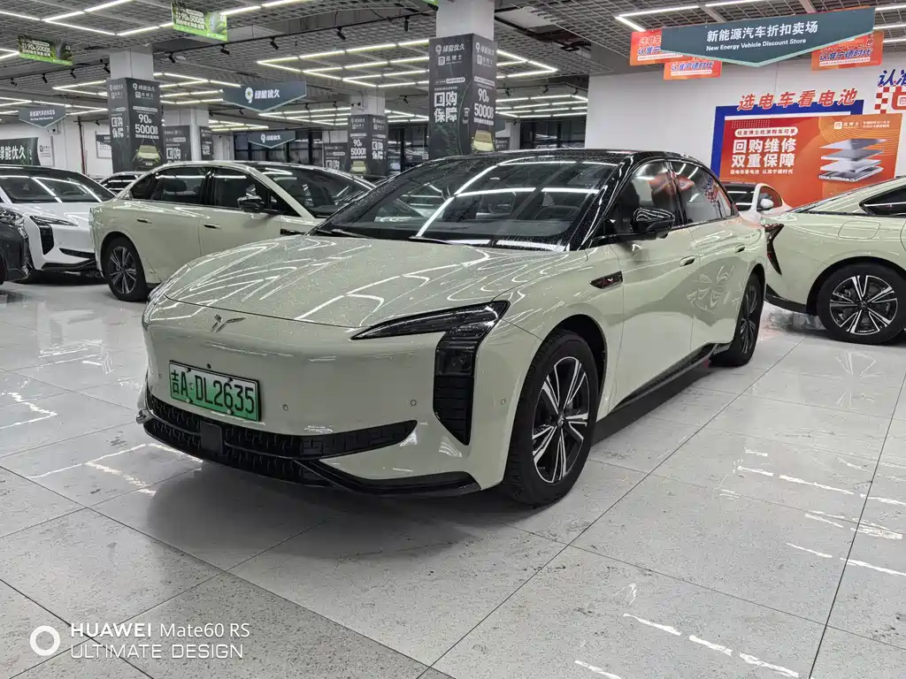 Hongqi Hongqi EH7 2024