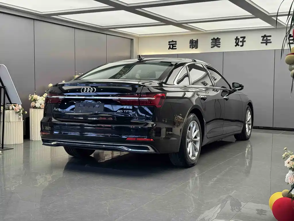 Audi A6L 2023 40 TFSI Luxury