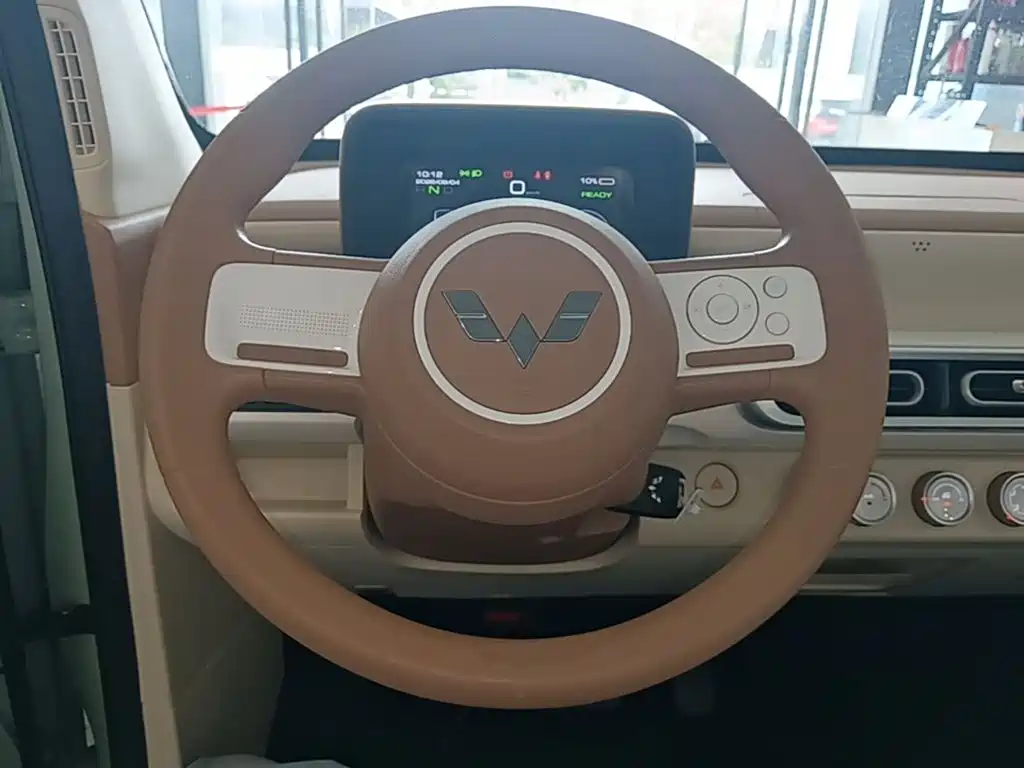Wuling MINIEV — миниатюра 11