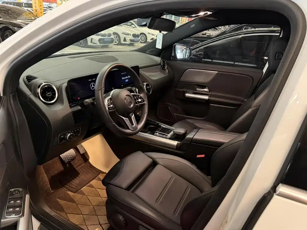 Mercedes-Benz GLA — миниатюра 7