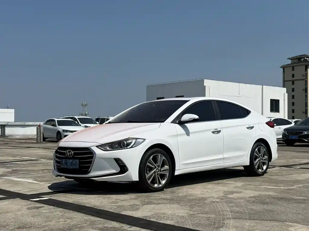 Hyundai Elantra