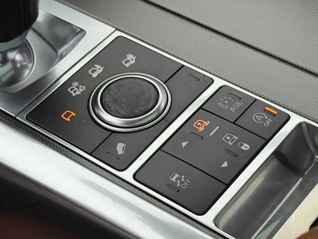 Land Rover Sport — миниатюра 15
