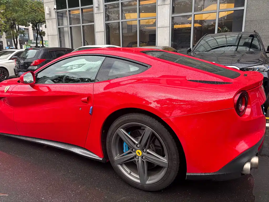 Ferrari F12berlinetta 2013 6.3L