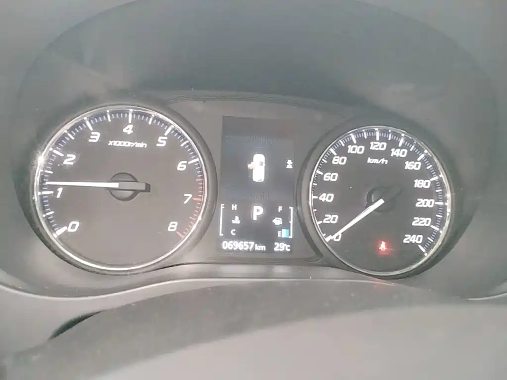Mitsubishi Outlander — миниатюра 12