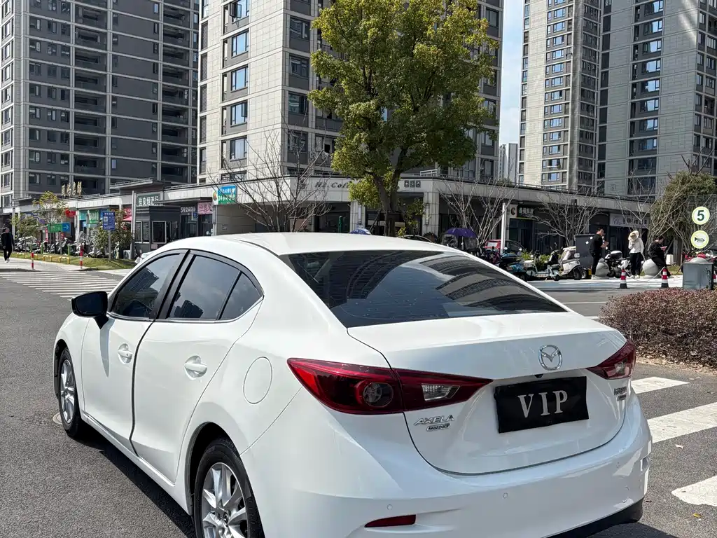 MAZDA 3 ANGKESAILA