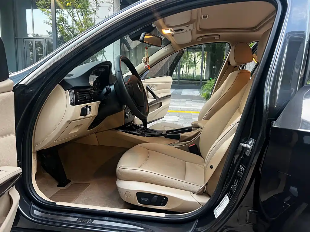 BMW 3 Series — миниатюра 12