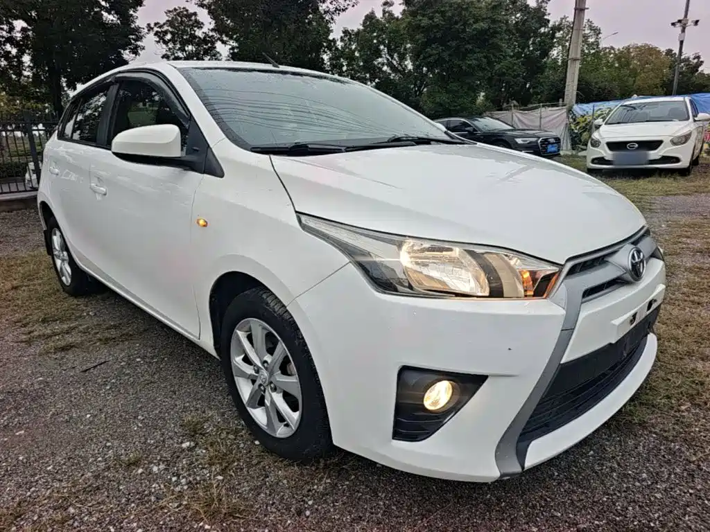 Toyota Yaris L — миниатюра 4