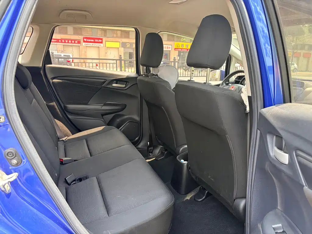 Honda Fit — миниатюра 13