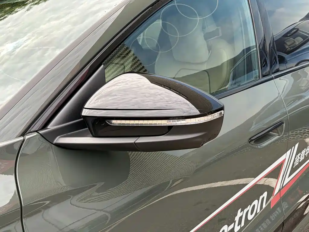 Audi AudiQ6L e-tron — миниатюра 11