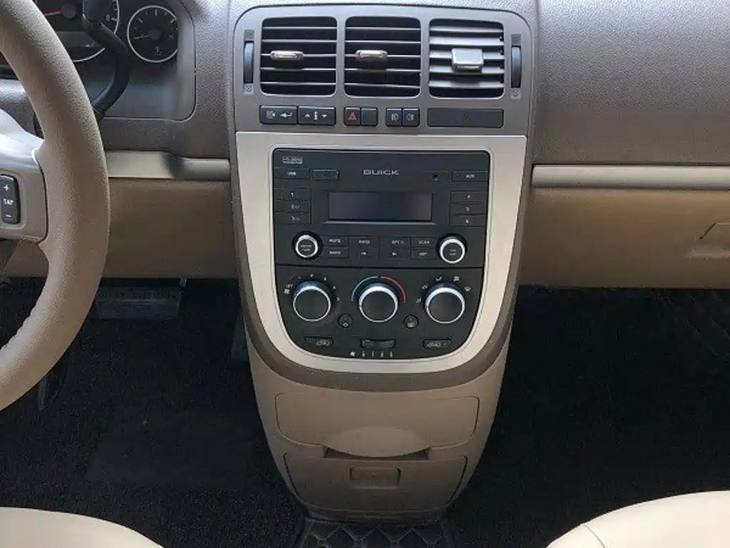 Buick GL8 — миниатюра 11