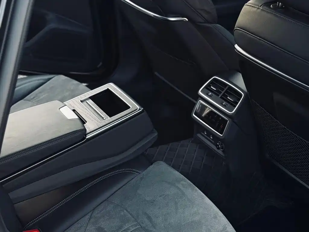 Audi A6L — миниатюра 15