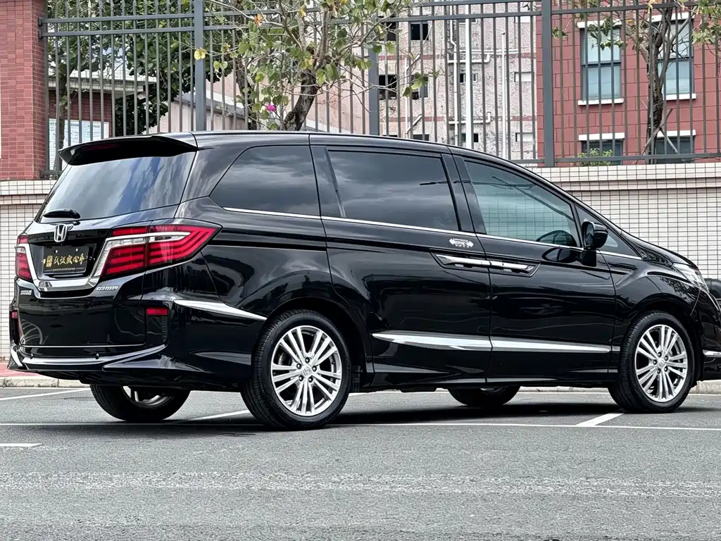 Honda Elysion — миниатюра 4