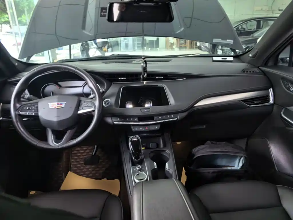 Cadillac XT4 — миниатюра 10
