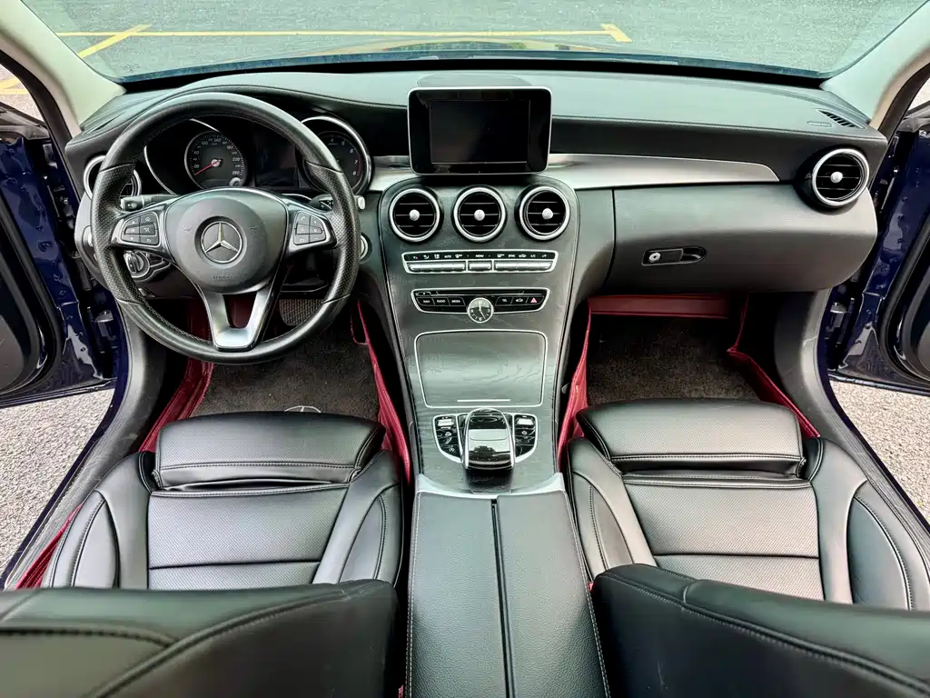 Mercedes-Benz C-Class — миниатюра 14