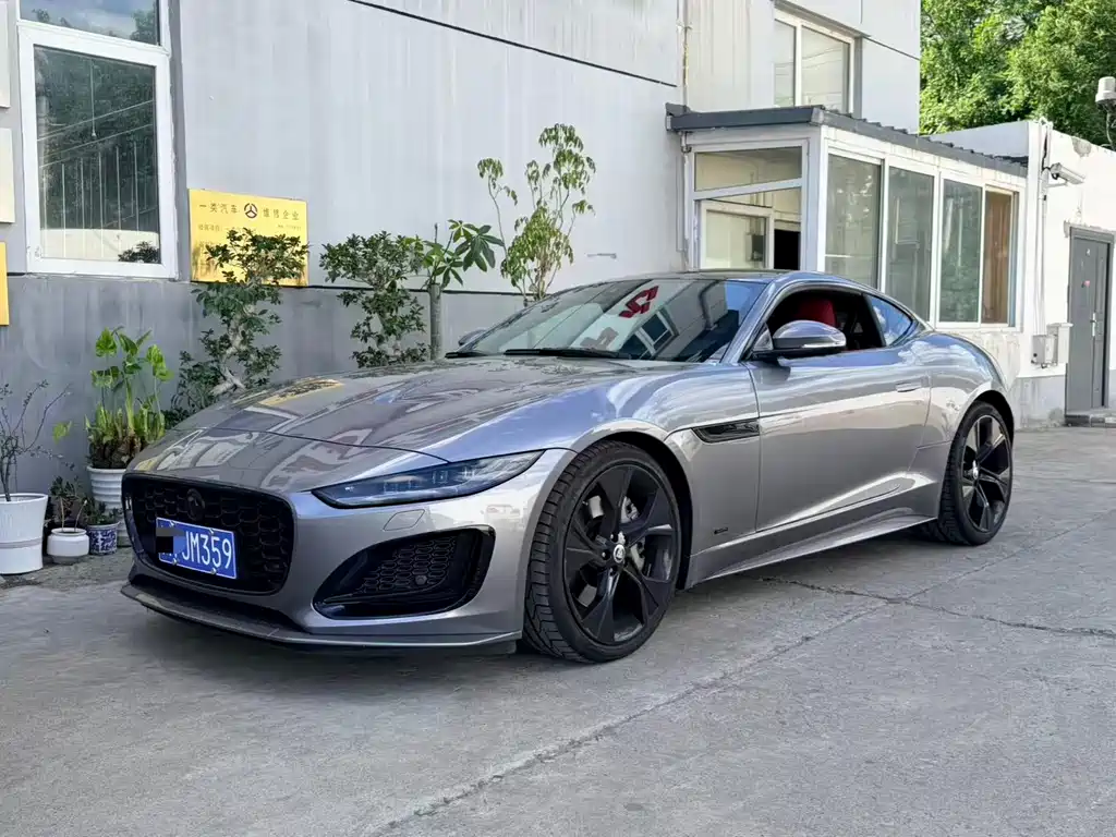 Jaguar F-TYPE 2024