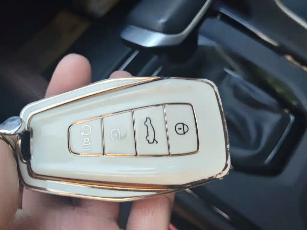 Geely Vision X6 — миниатюра 12