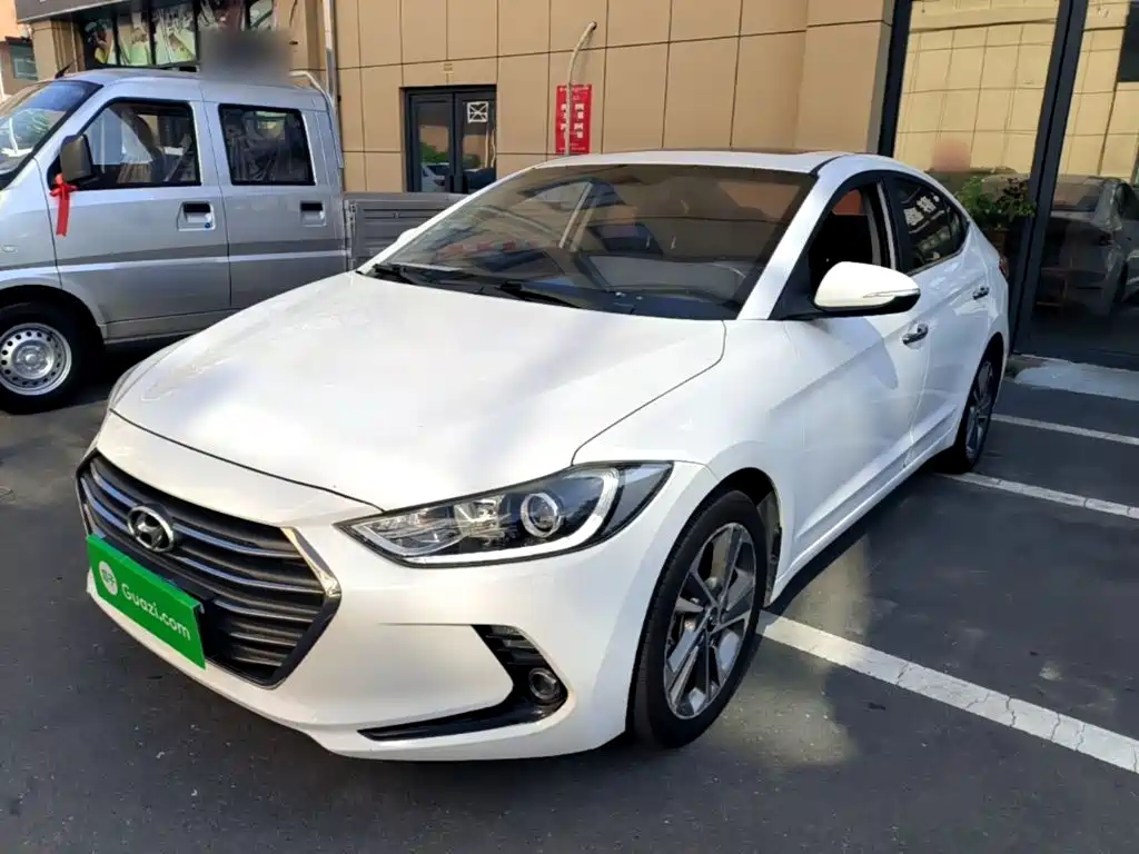 Hyundai Elantra — миниатюра 2