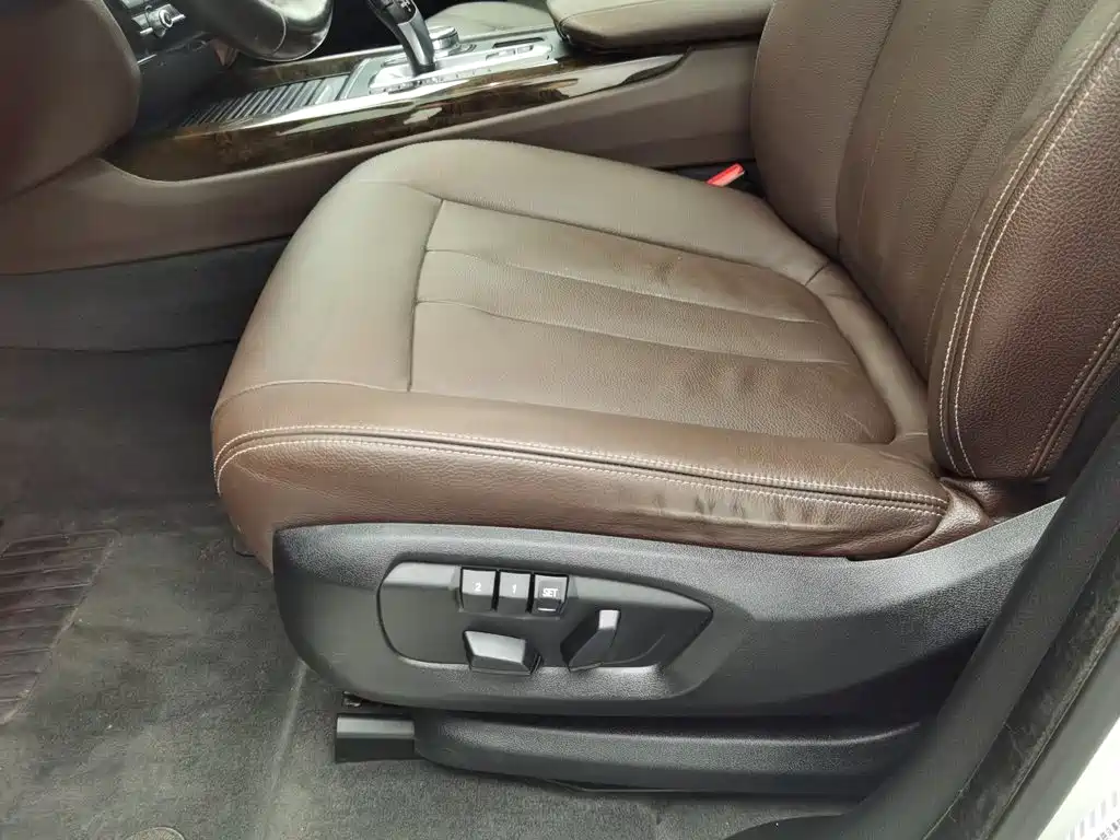 BMW X5 (Import) — миниатюра 20