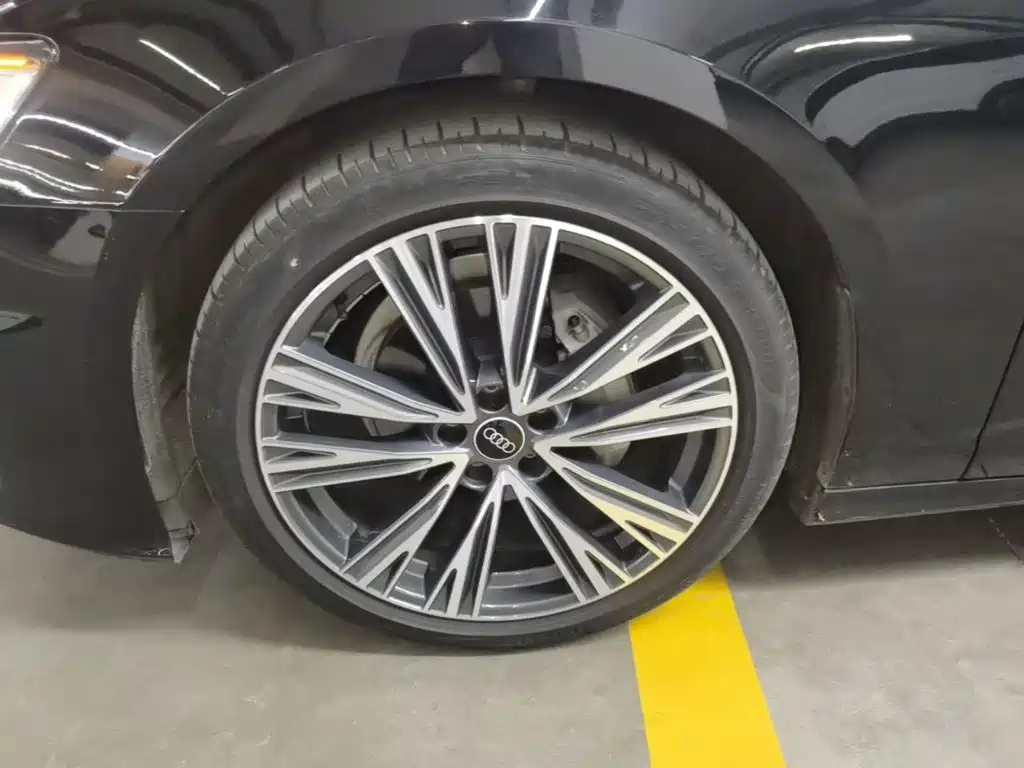 Audi A6L — миниатюра 23