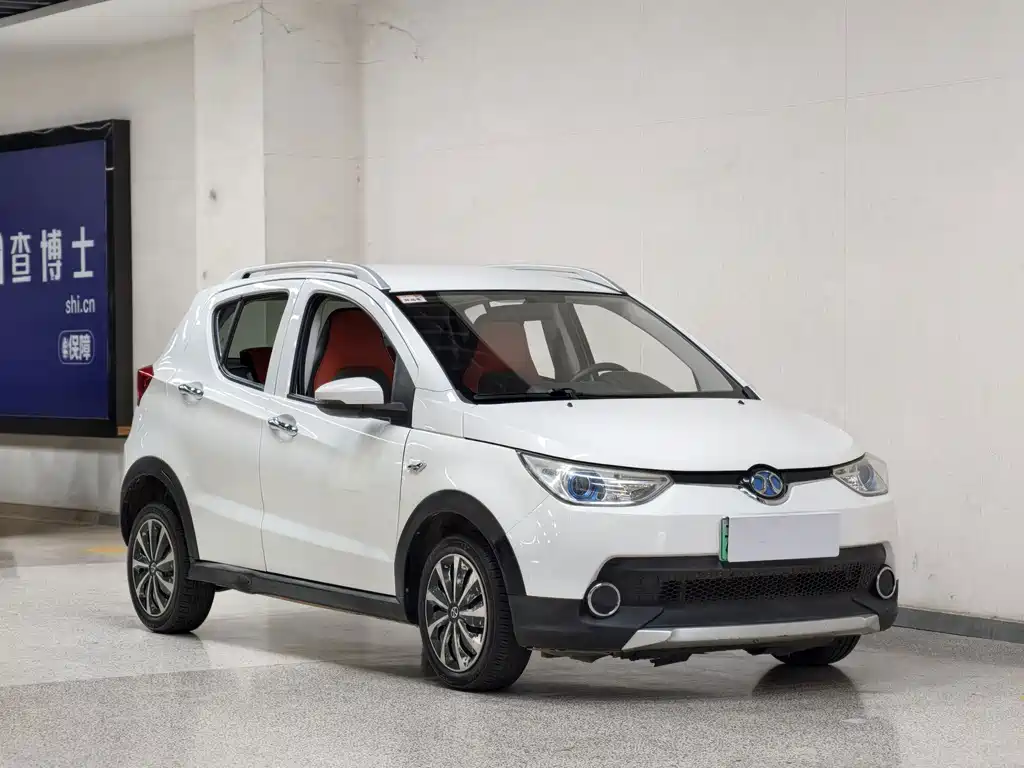 BAIC New Energy EC — миниатюра 3