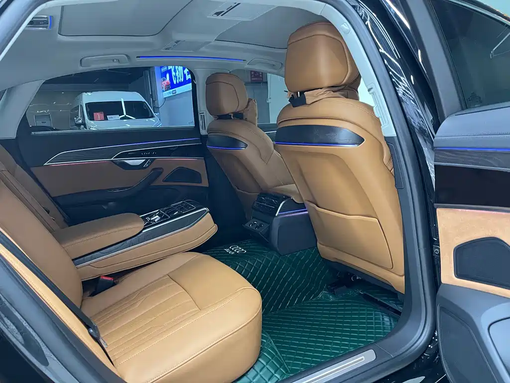 Audi A8 — миниатюра 10