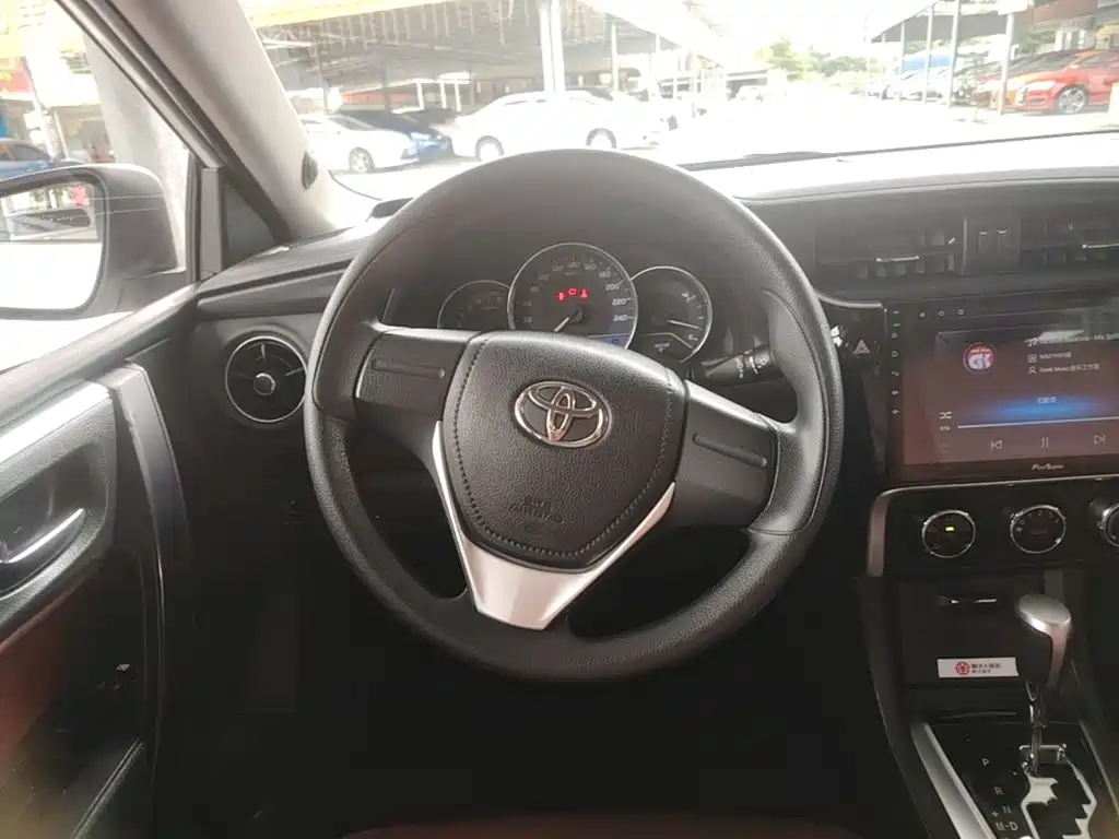 Toyota Corolla — миниатюра 11
