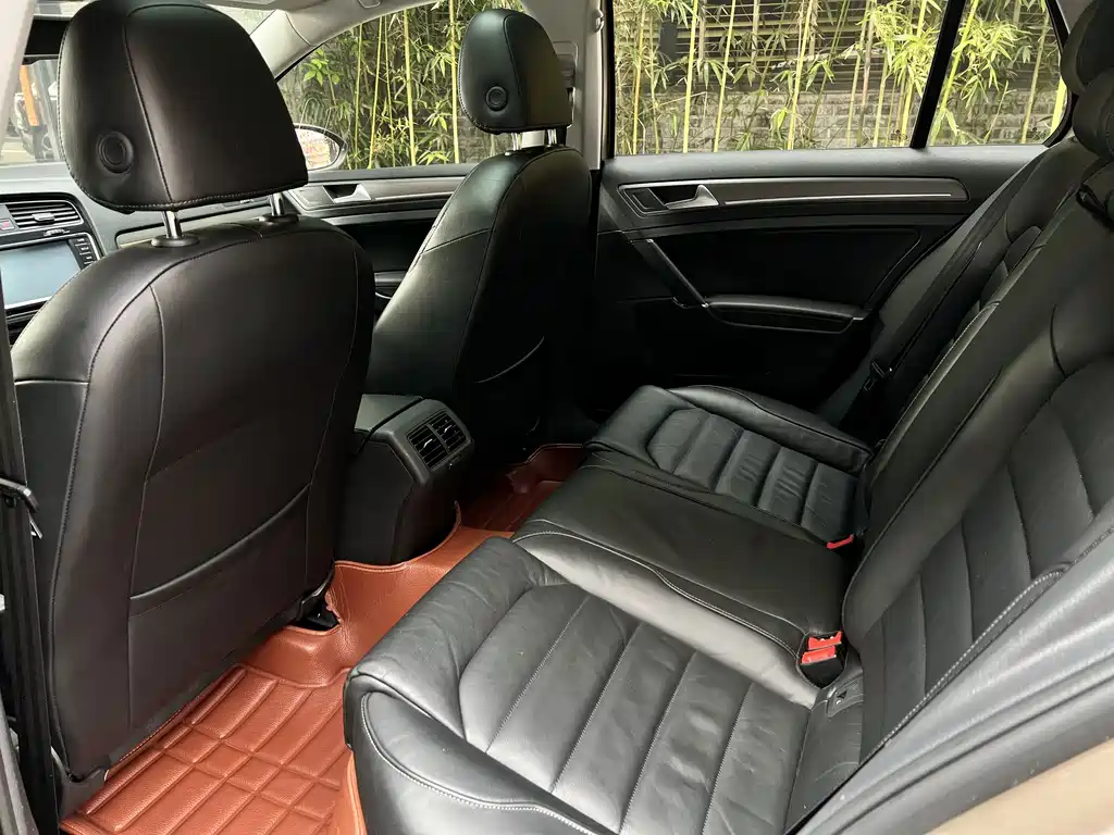 Volkswagen Golf — миниатюра 5