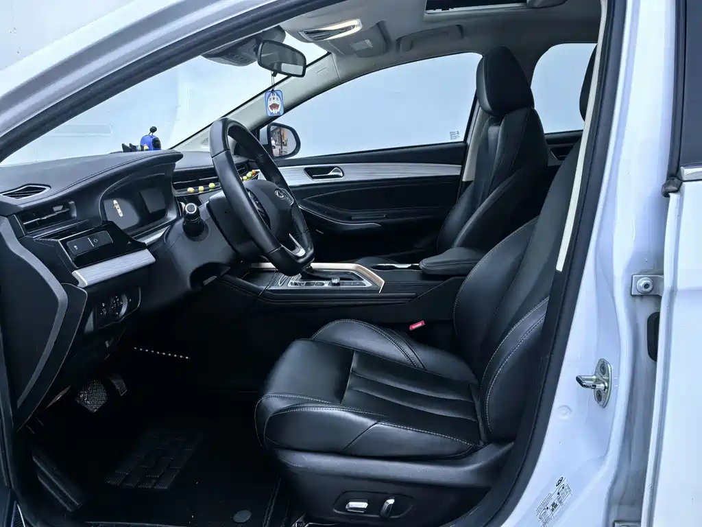 Chery Arrizo 5 PLUS — миниатюра 4