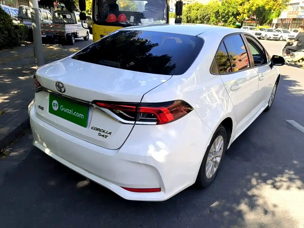 Toyota Corolla — миниатюра 7