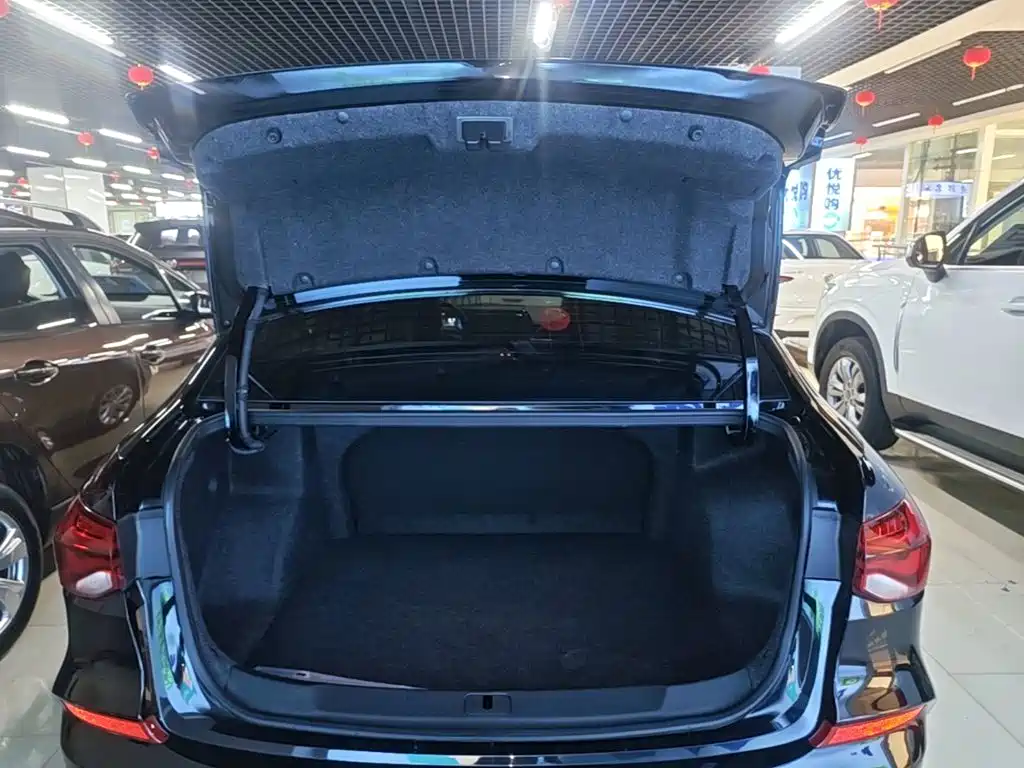Chevrolet Monza — миниатюра 19