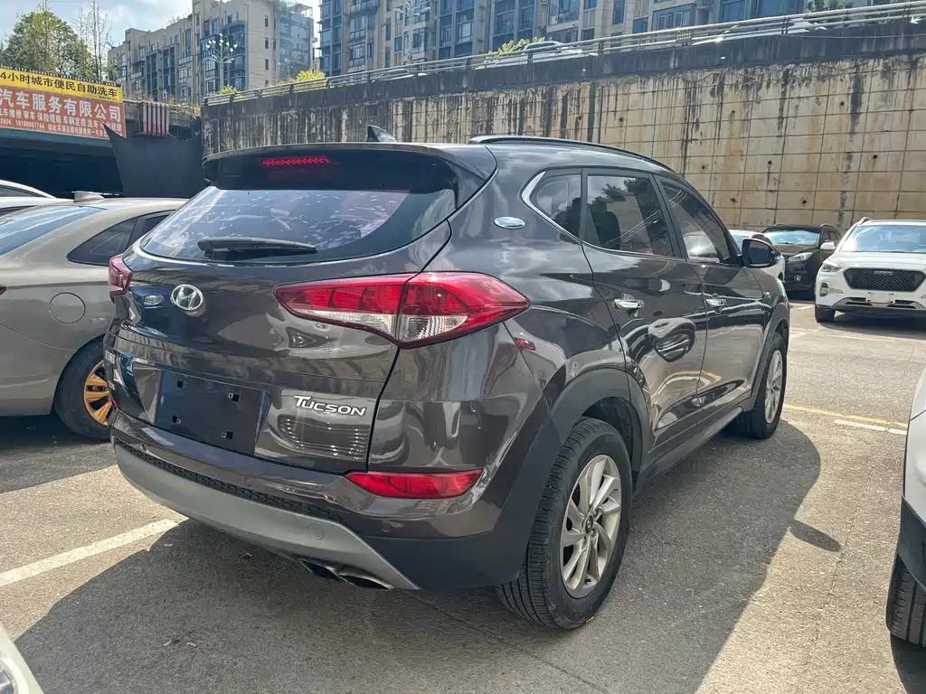 Hyundai Tucson — миниатюра 9