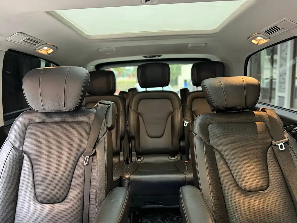 MERCEDES-BENZ V CLASS