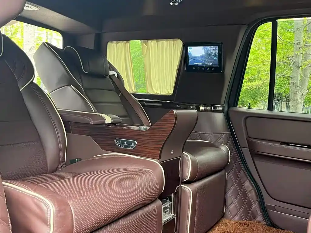 Lincoln Navigator — миниатюра 8