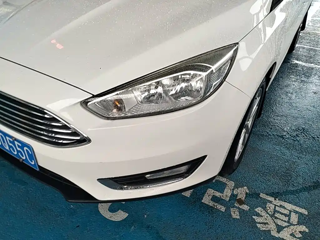 Ford Focus — миниатюра 24