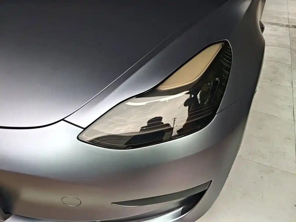 Tesla Model 3 — миниатюра 24