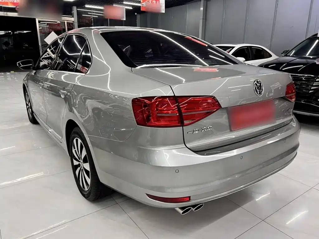 Volkswagen Sagitar — миниатюра 23